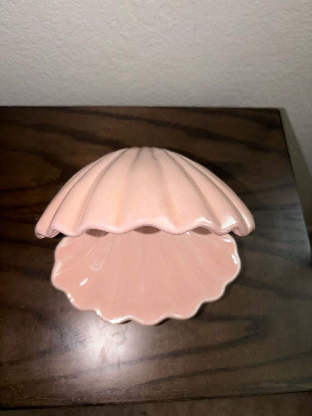 Vintage Ceramic Clam Shell Trinket Dish or Soap Holder - Picture 2 of 5